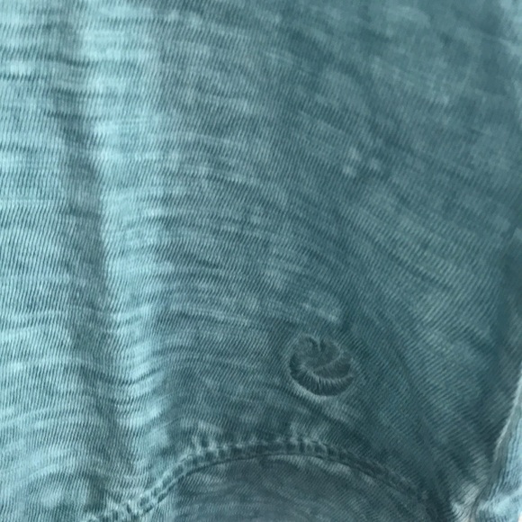 Blue asymmetric tank top - Picture 4 of 4